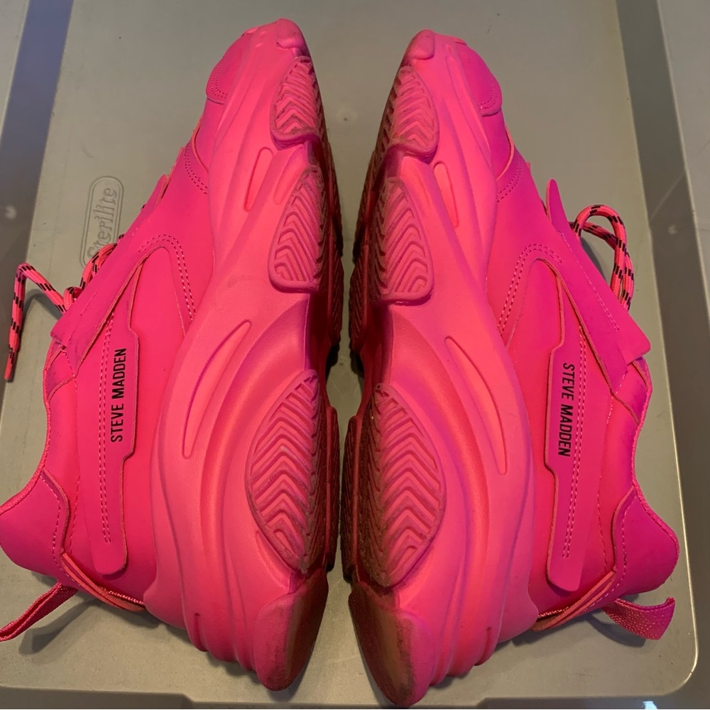 Steve Madden Women's possession Pink Sneakers - Picture 8 of 13